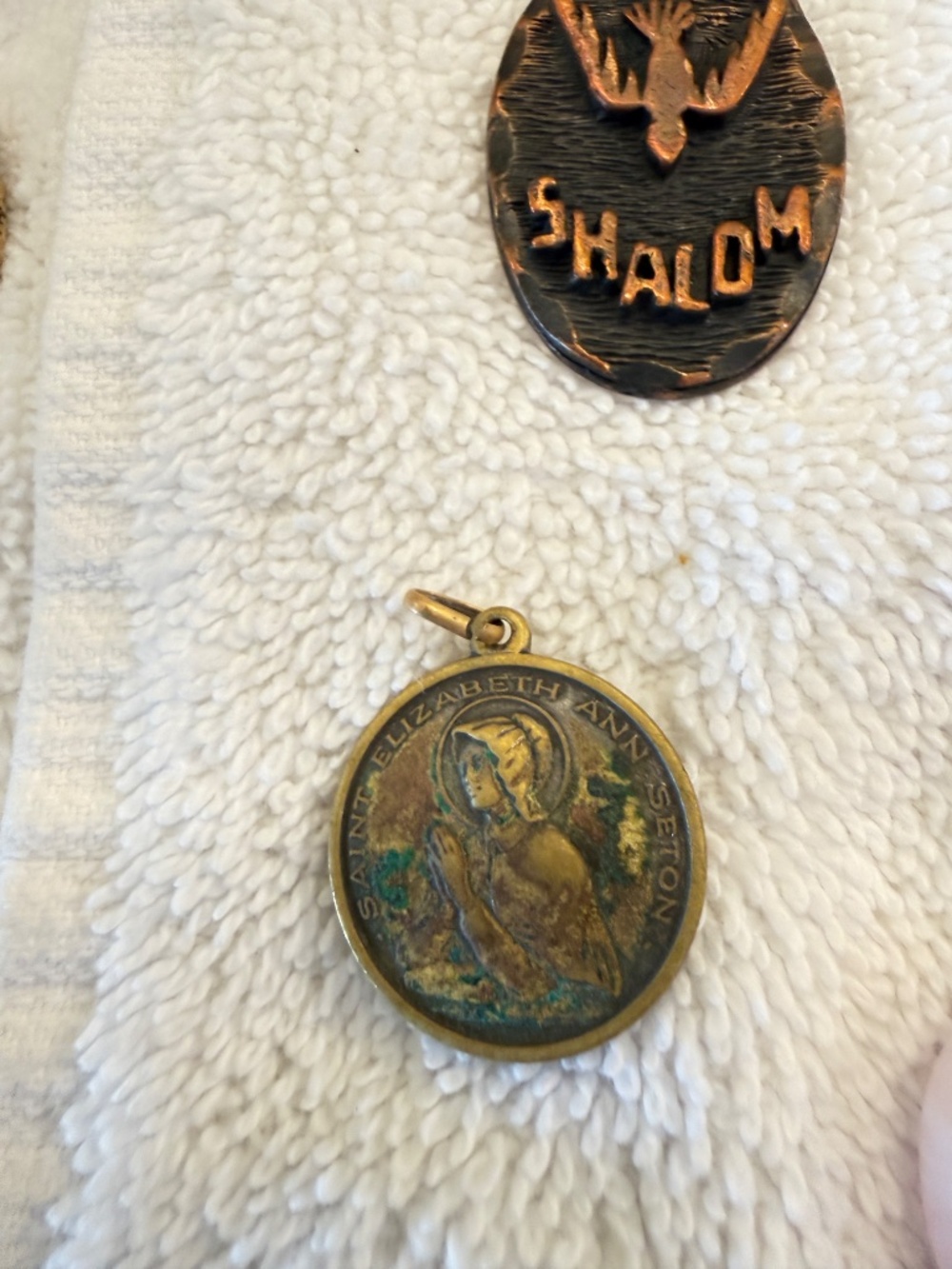 Brooch Tray for 6/28/26 Live Auction - Picture 14 of 15
